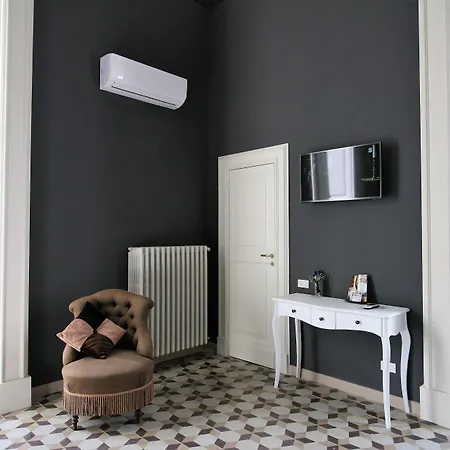 Chez Moi Charme Bed and Breakfast 4*