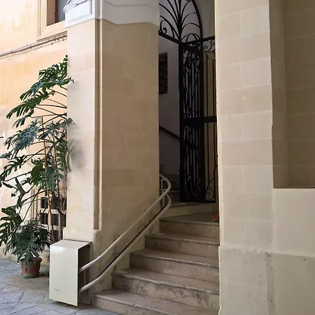 Bed & Breakfast Chez Moi Charme