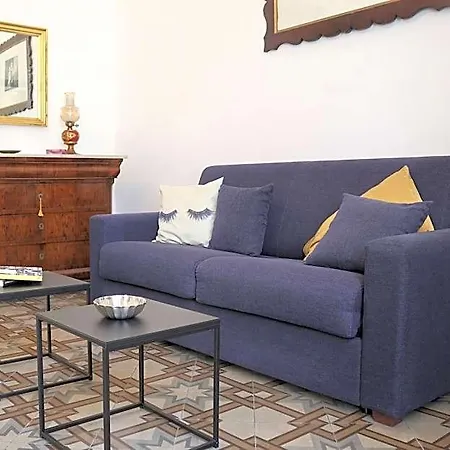 Chez Moi Charme ليتشي